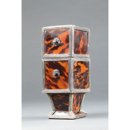 Rare Spanish Colonial South American Colombian Silver Mounted Wood Lined Tortoiseshell Tobacco Leaf and Cigar Box